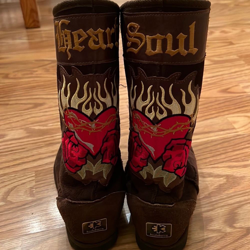 Kookaburra Brown Heart & Soul Shearling Lined boots size 6